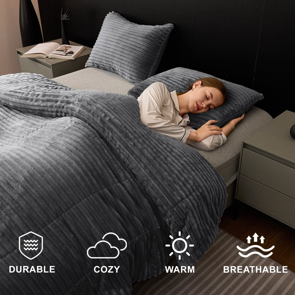 3 Piece Fleece Queen Comforter Set - - Comforter Set